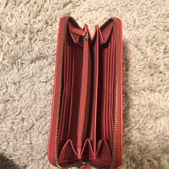 Coach Wallet - Picture 4 of 4